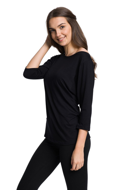 Laia kaelusega 3/4 varrukaga viskoosist pluus - must