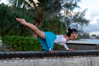 Body da donna con maniche lunghe allacciate bianche