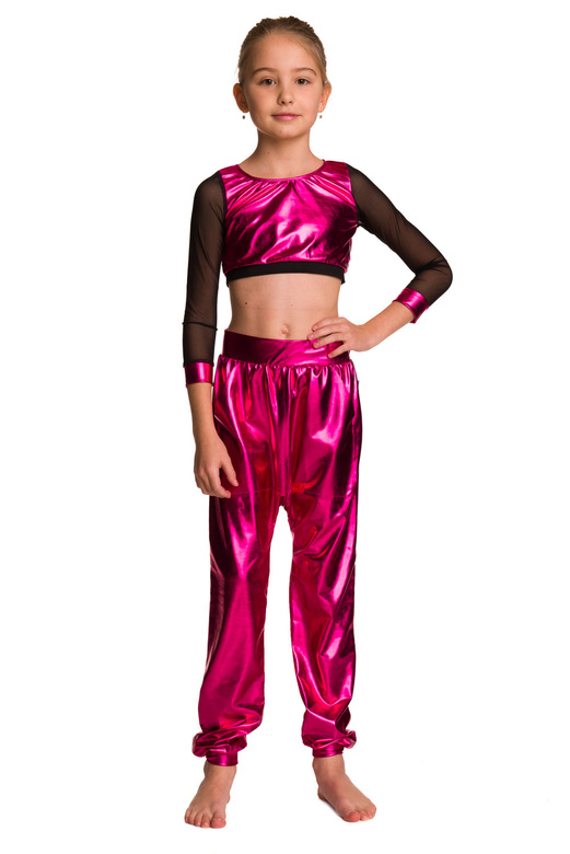 Metallic children's pants for a fusion performance.