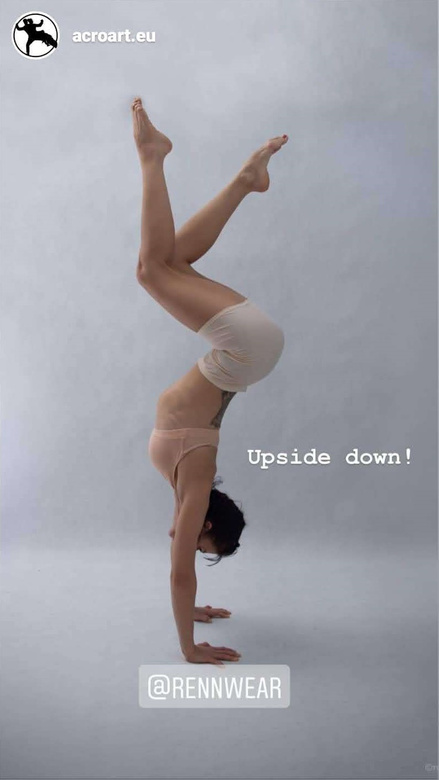 Top Nude sportmelltartó