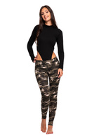 SZETT - Teddy csípőben kivágással + terepszínű leggings