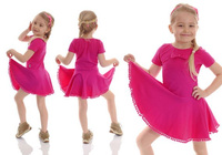 Favoloso abito per bambina con POMPONS e fiocco fucsia