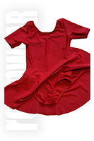 Body med en kort lycra kjol rosa