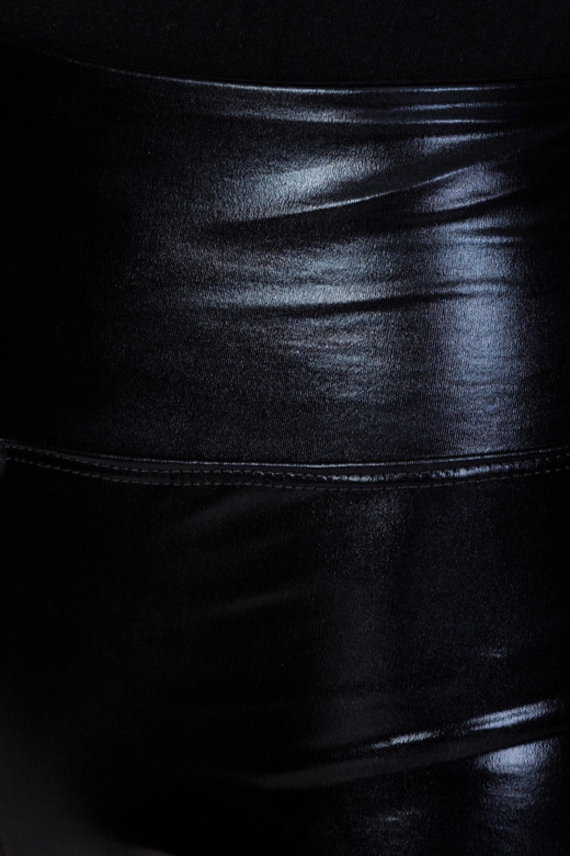 Short court brillant / SHORTS - noir