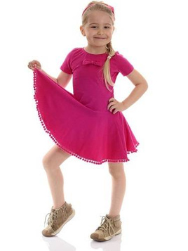 Superbe robe pour fille avec POMPONS et nœud fuchsia